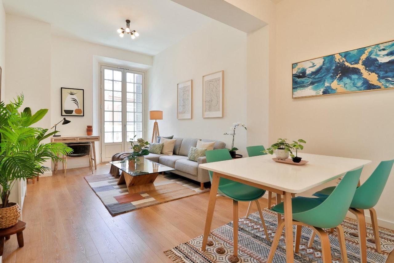 C74 - Marvelous 3 Bedroom Apartment In Historical มาลากา ภายนอก รูปภาพ