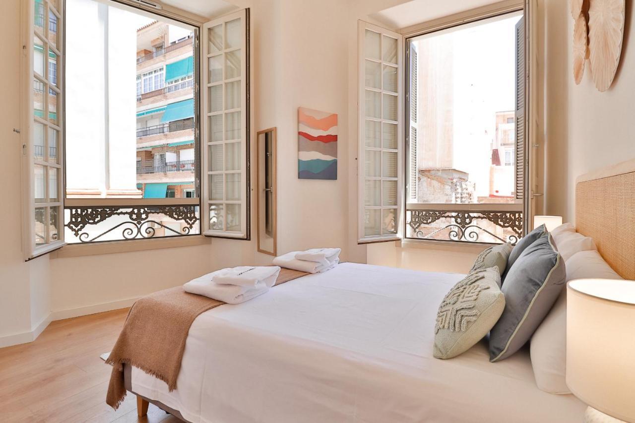 C74 - Marvelous 3 Bedroom Apartment In Historical มาลากา ภายนอก รูปภาพ